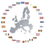 Landkarte der EU, umrandet von den einzelnen Länderflaggen.