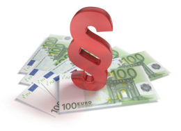 Rotes Paragrafen-Symbol auf sechs 100 Euro Scheinen