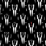 Anonyme Männer in Reihen mit Anzügen