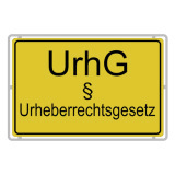 Gelbes Straßenschild, auf dem UrhG § Urhebergesetz in schwarzer Schrift zu lesen ist