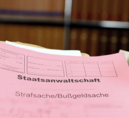 pinke Strafakte der Staatsanwaltschaft