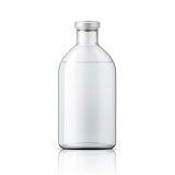 durchsichtige Glasflasche mit Deckel aus Aluminium vor weißem Hintergrund