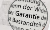 Garantie durch die Lupe betrachten