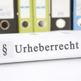 Ordner mit Aufschrift Urherberrecht