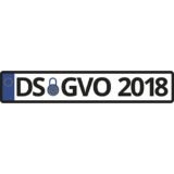 fiktives PKW-Nummernschild mit dem Aufdruck DS GVO 2018, Datenschutz Grundverordnung