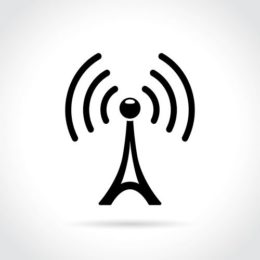 schwarzes Wirelesszeichen auf weißem Grund