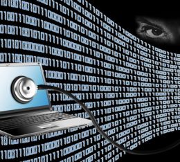 Laptop mit Stethoskop, Abhörskandal, Spionage