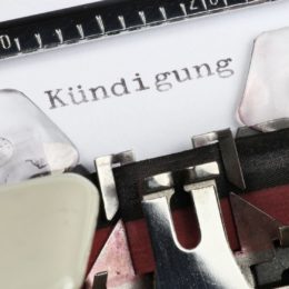 Schritzug Kündigung auf Schreibmaschine getippt