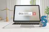 BKA und Laptop mit Paragraphzeichen