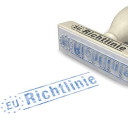 Stempel mit der Aufschrift "EU-Richtlinie"