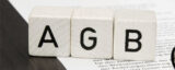 3 Würfel mit AGB Buchstaben
