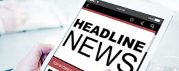 Tablet mit DIsplaybeschriftung Headline-News